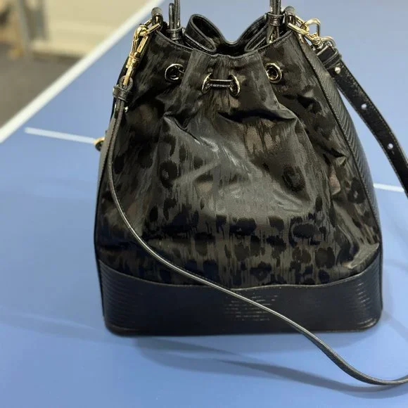 Brahmin Black Selene Bucket Shoulder Bag- Used - Picture 7 of 12